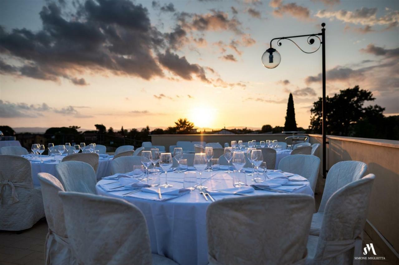 Hotel Planet Arezzo Exterior foto